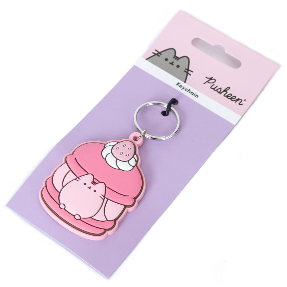 pusheen strawberry pvc keyring