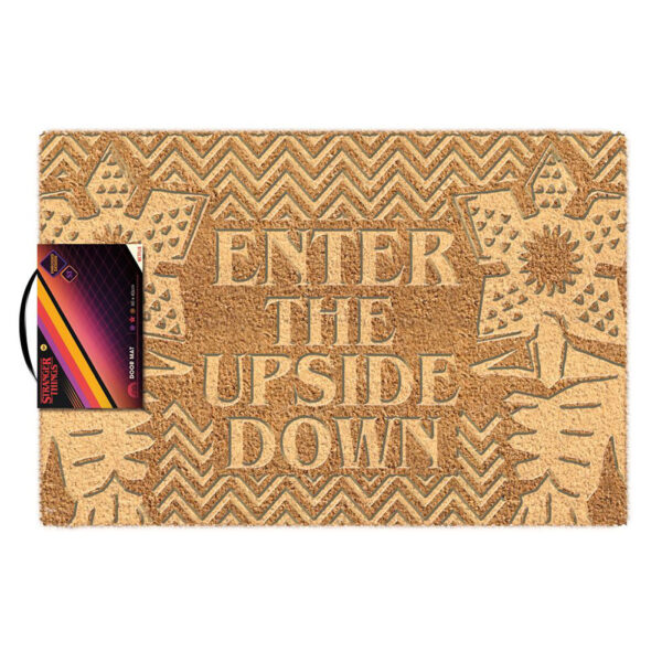 TM 07522 Stranger Things Embossed Doormat