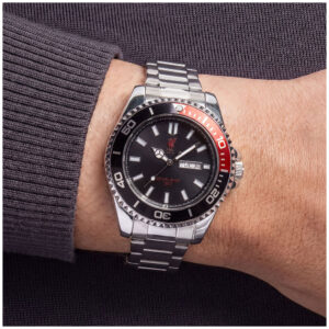 TM 07941 Liverpool FC Mens Bracelet Watch