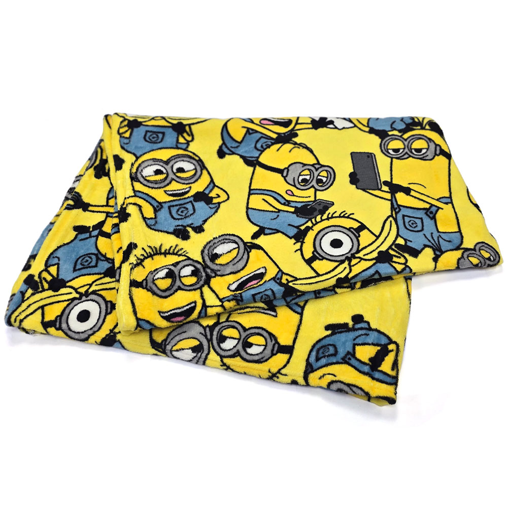 TM-08467-Minions-Fleece-Blanket TM 08467 Minions Fleece Blanket